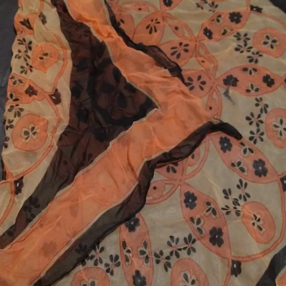 VTG Scarf - Picture 6 of 8